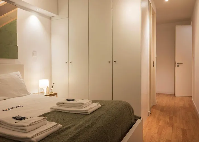 Liiiving In - Delight Terrace *