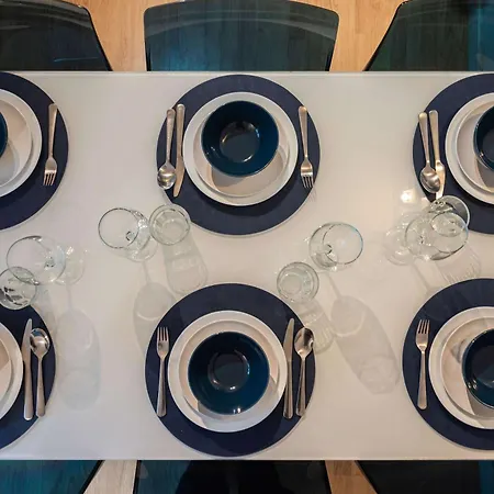 Liiiving In - Delight Terrace Apartmán