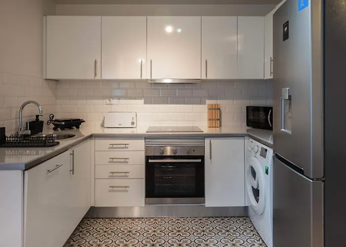 Liiiving In - Delight Terrace *