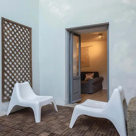 Liiiving In - Delight Terrace Apartament